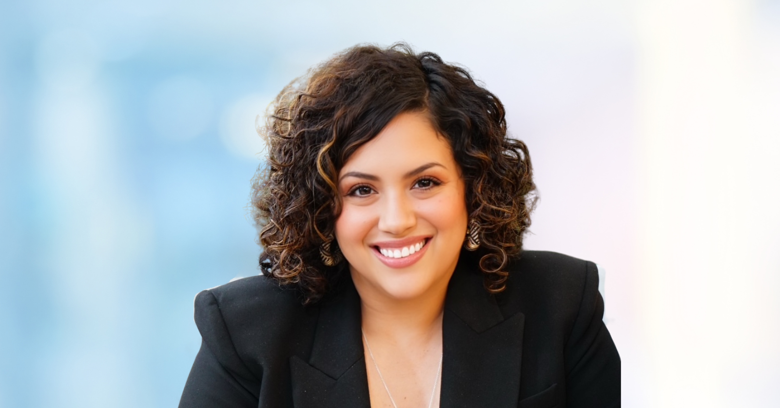 How saying yes with purpose helped shape Alexis Perez’s growth, leadership, and impact at Accenture.